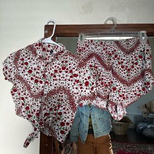 Matching floral set